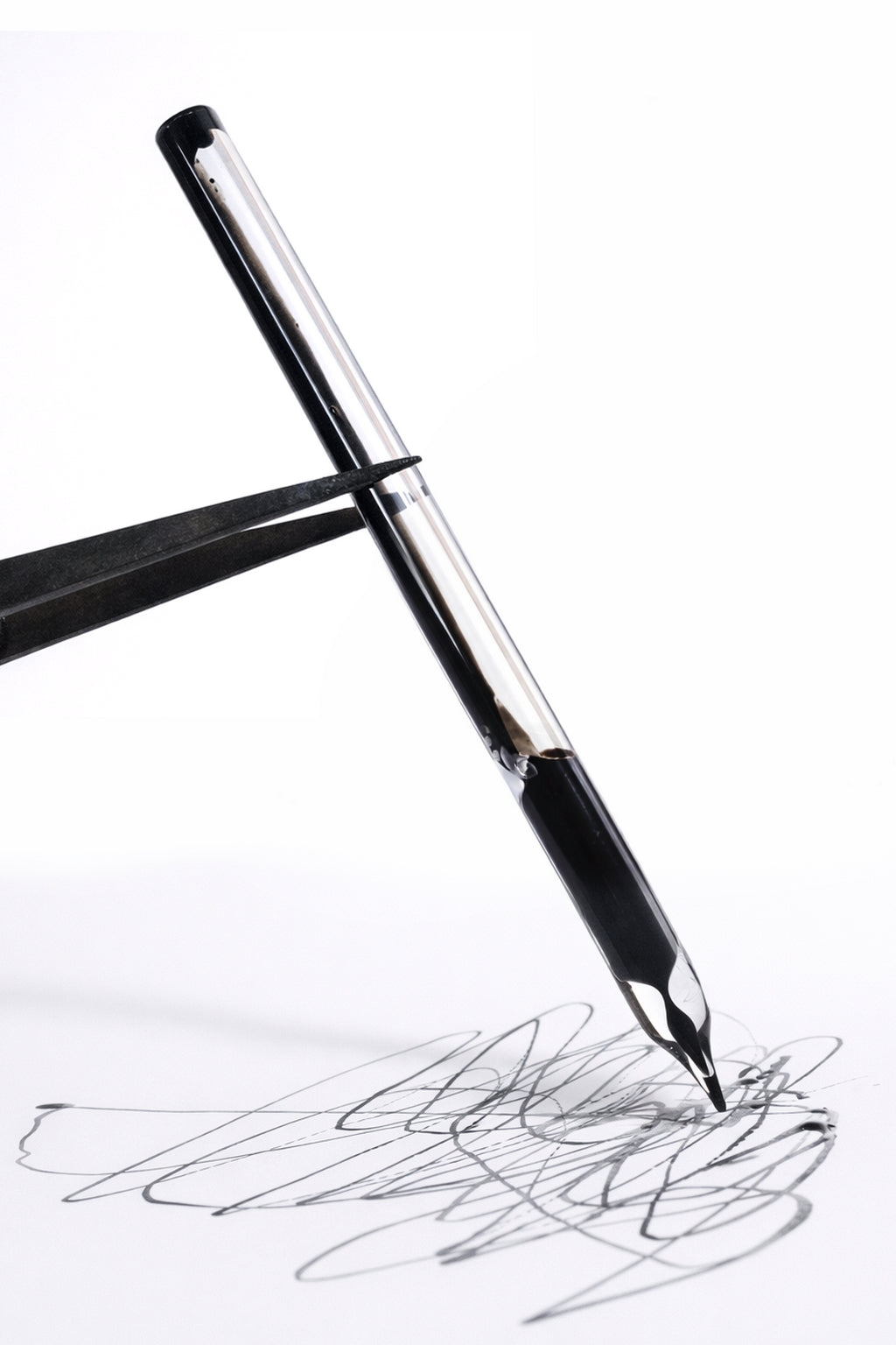 B1/ Plume en verre avec réservoir