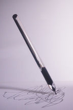 B1/ Plume en verre avec réservoir