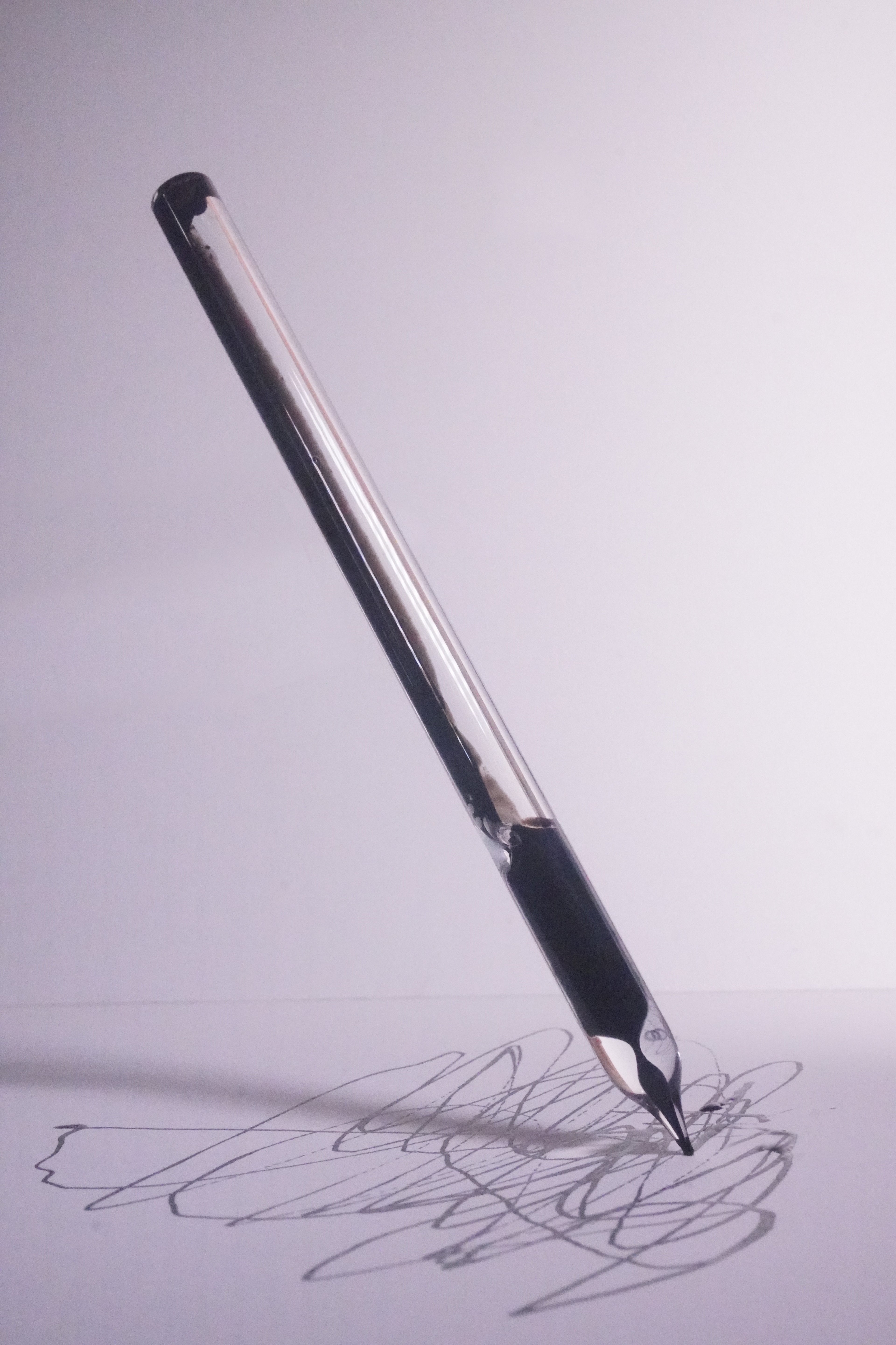 B1/ Plume en verre avec réservoir